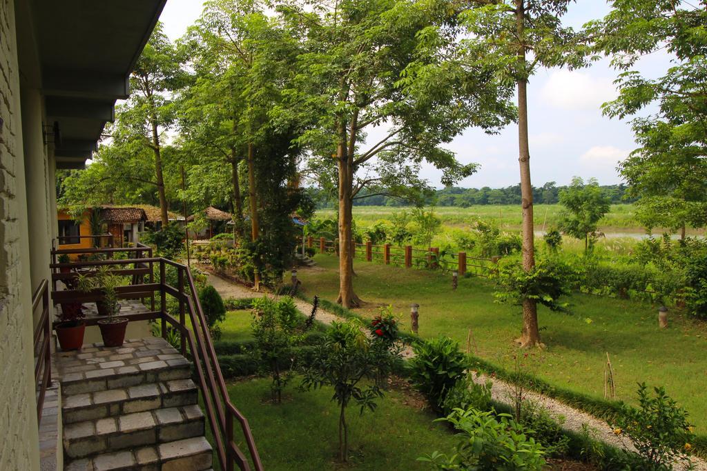 River View Jungle Camp Sauraha Dış mekan fotoğraf